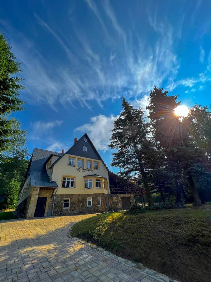 Resort Luft Sneznik Eksteriør billede